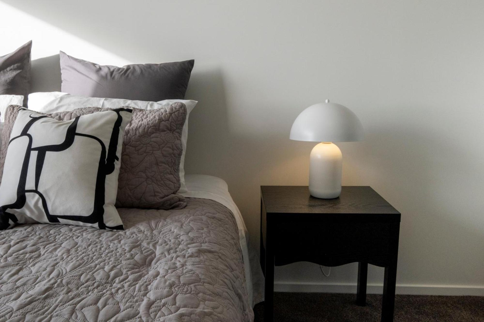 Luxury 2 Bed Townhome In Cbd 크라이스트처치 외부 사진