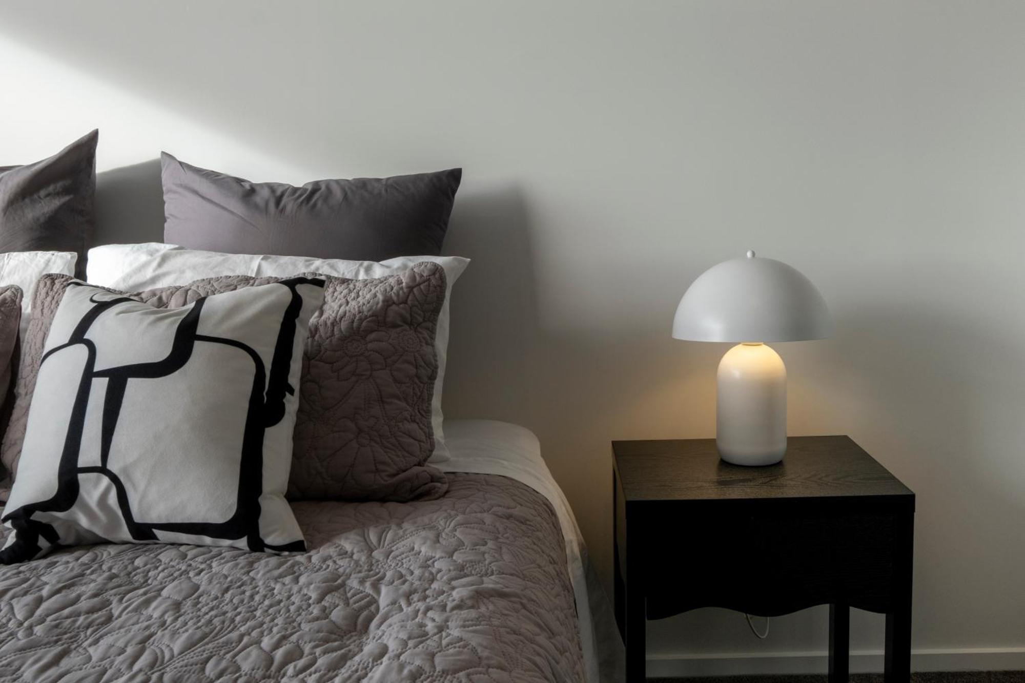 Luxury 2 Bed Townhome In Cbd 크라이스트처치 외부 사진