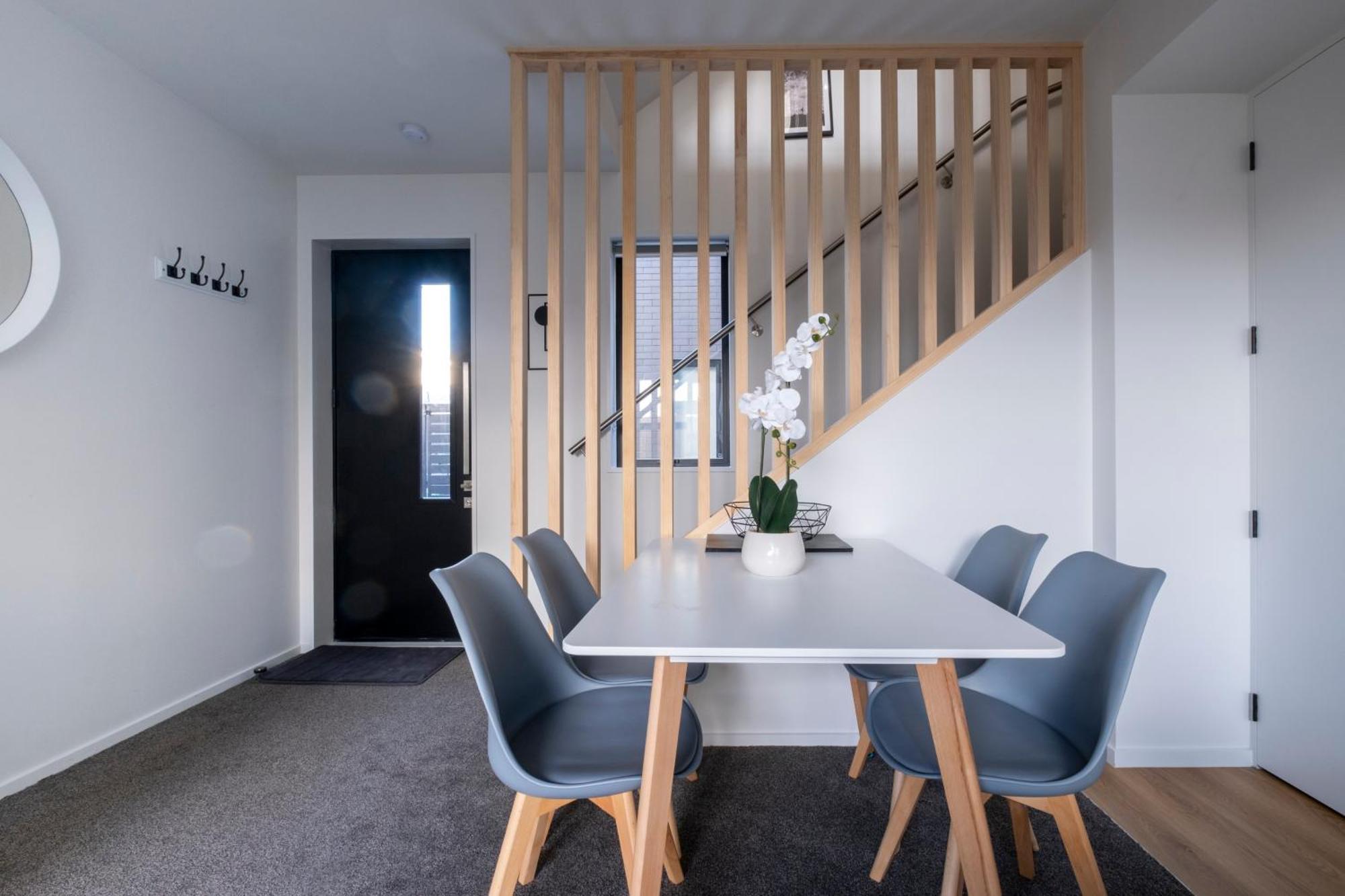 Luxury 2 Bed Townhome In Cbd 크라이스트처치 외부 사진