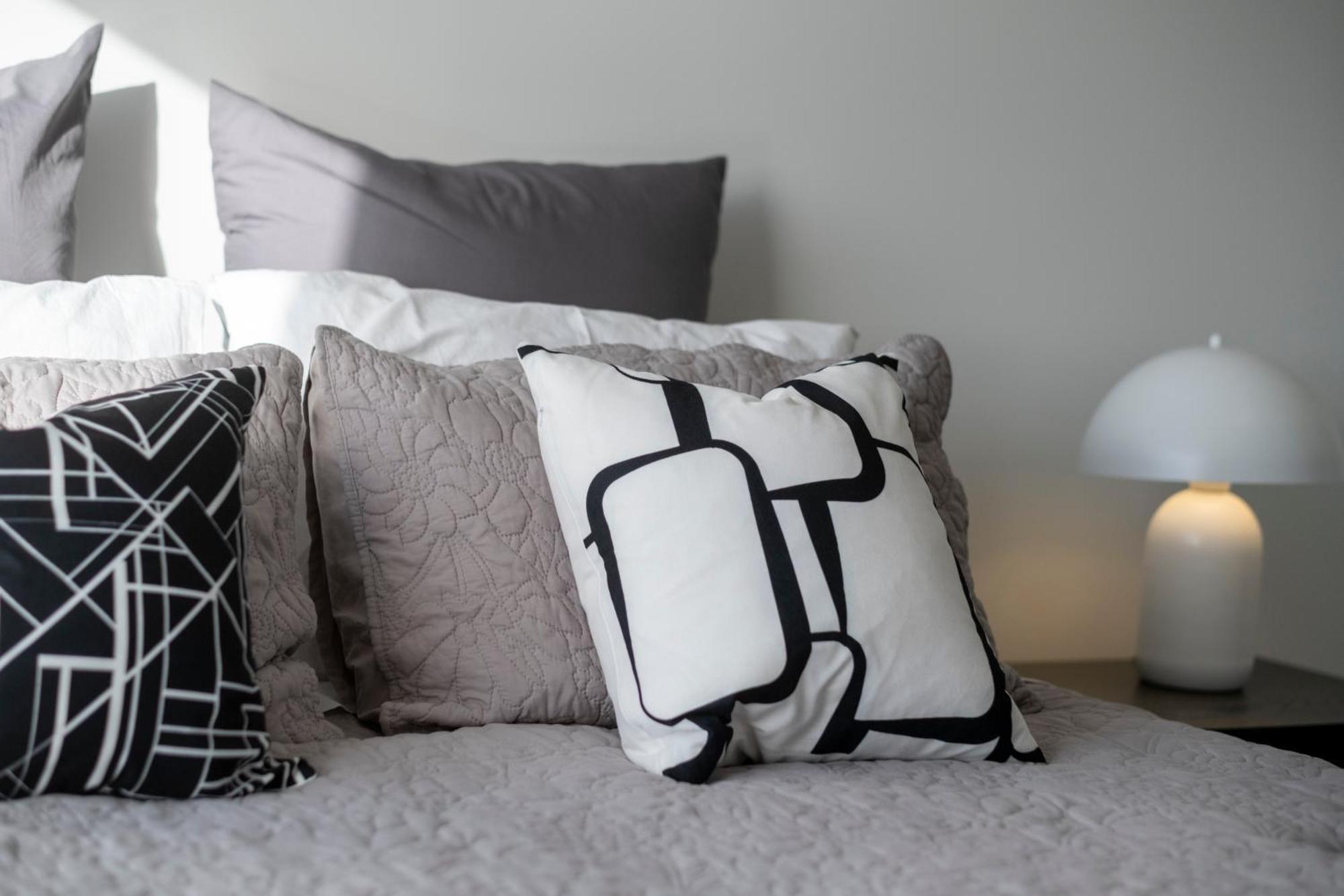 Luxury 2 Bed Townhome In Cbd 크라이스트처치 외부 사진
