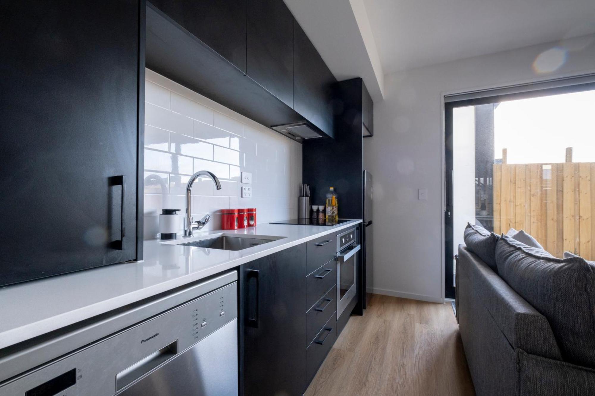 Luxury 2 Bed Townhome In Cbd 크라이스트처치 외부 사진