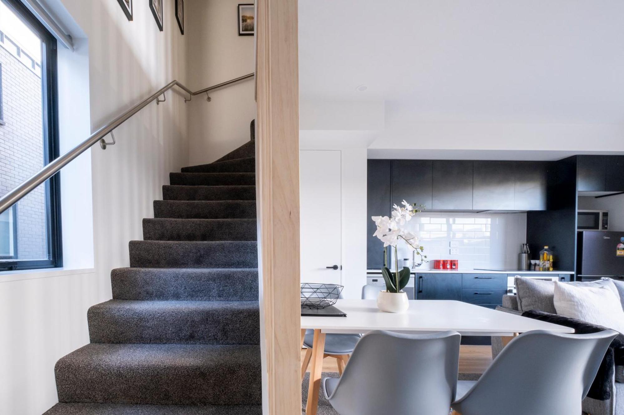 Luxury 2 Bed Townhome In Cbd 크라이스트처치 외부 사진